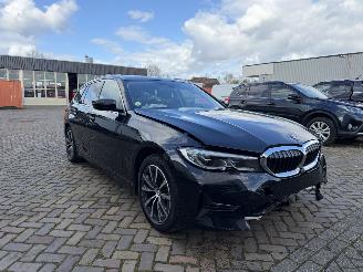 BMW 3-serie 320d x drive picture 3