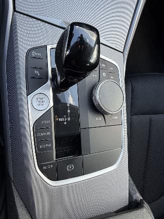 BMW 3-serie 320d x drive picture 14