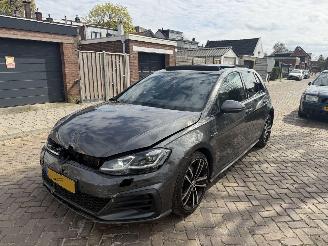 Unfallwagen Volkswagen Golf GTD 184 PK PANO 2017/1
