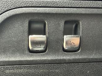 Mercedes GLC 350e 4MATIC AMG PANO picture 14