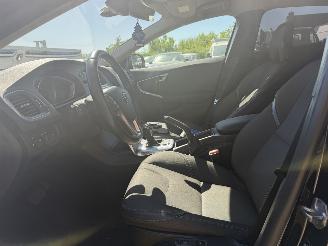 Volvo V-40 2.0 D2 Cross Country AUTOMAAT NAP picture 17