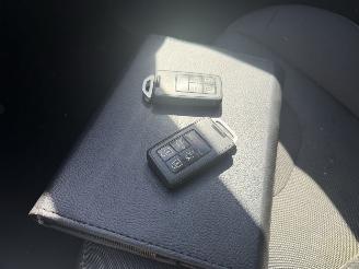 Volvo V-40 2.0 D2 Cross Country AUTOMAAT NAP picture 19