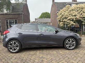 Kia Cee d AUTOMAAT picture 7