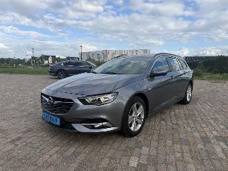 Damaged car Opel Insignia SPORTS TOURER 1.6 CDTI AUTOMAAT 2019/1