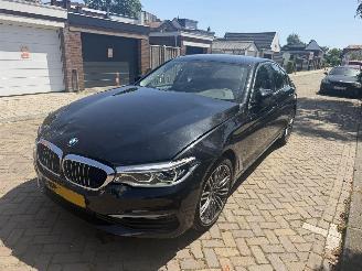 Voiture accidenté BMW 5-serie 530i 252PK AUTOMAAT 2017/1