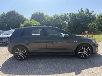 Volkswagen Golf 1.4 TSI GTE PANO picture 6
