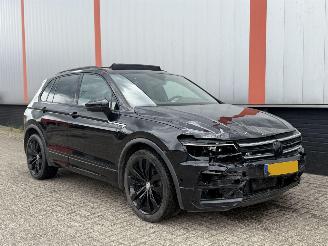 Vaurioauto  passenger cars Volkswagen Tiguan 1.5 TSI R LINE AUTOMAAT NAP!! 2019/1