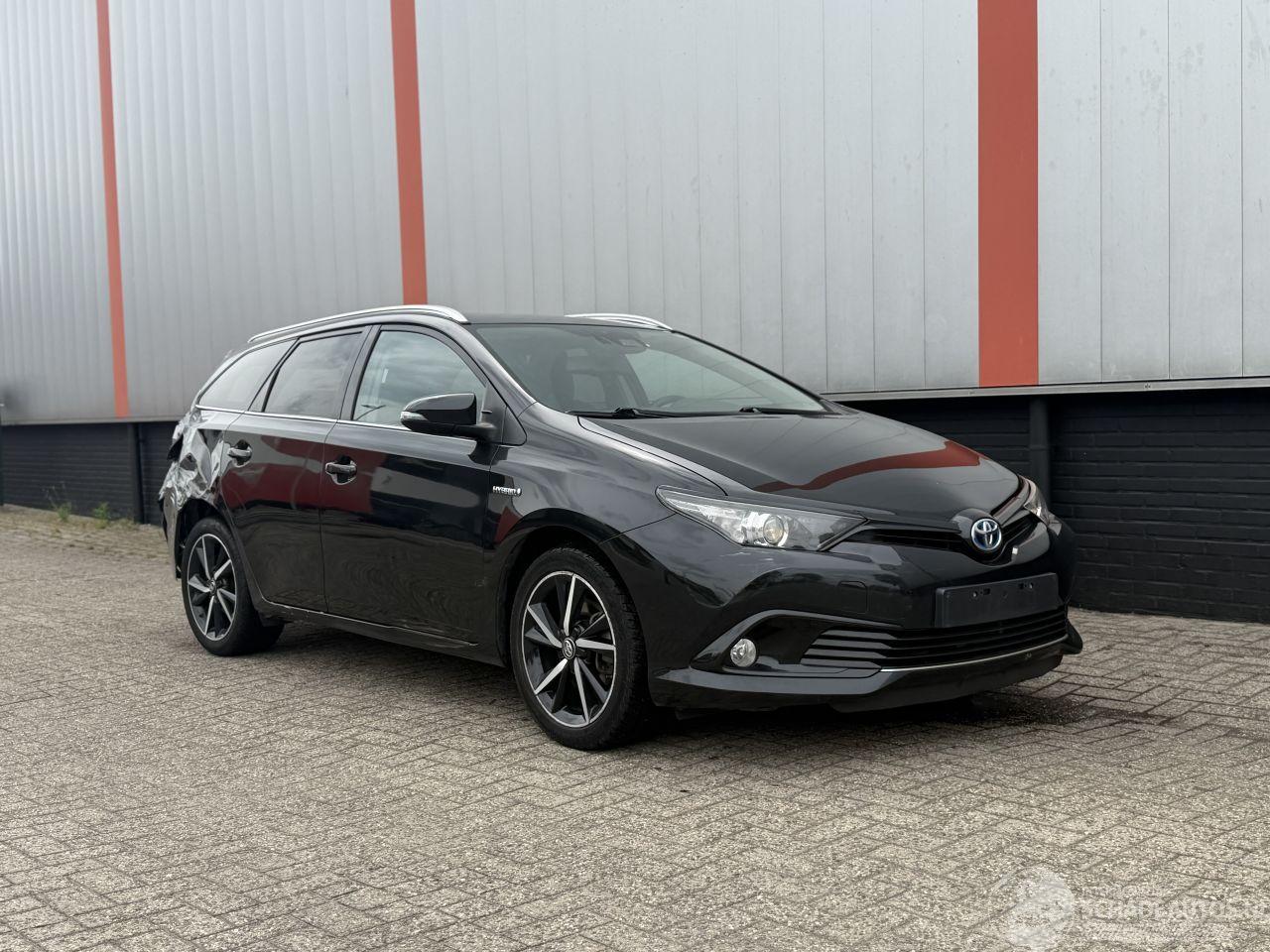 Toyota Auris Touring Sports 