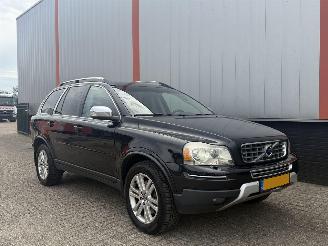 damaged passenger cars Volvo Xc-90 2.4 D5 7 PERS AUTOMAAT 2011/1