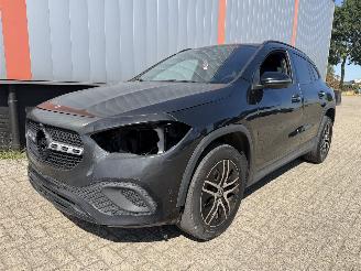 Mercedes GLA 200d AUTOMAAT picture 22