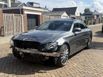 damaged passenger cars Mercedes E-klasse E400 4 Matic 2017/1