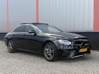 skadebil auto Mercedes E-klasse E300de 4 Matic AMG PANO SFEER 2020/1