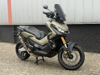 skadebil auto Honda  750 X - ADV - AKRA - CARBON 2017/1