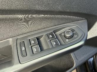 Volkswagen Golf 8 2.0 GTI PANO SFEER picture 7