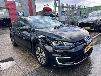 Volkswagen Golf 1.4 TSI / GTE picture 3