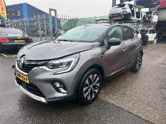 Unfallwagen Renault Captur 1.6 E-TECH FULL HYBRID 145 TECHNO 2024/3