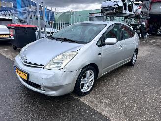 skadebil auto Toyota Prius 1.5 VVT-i 2005/8