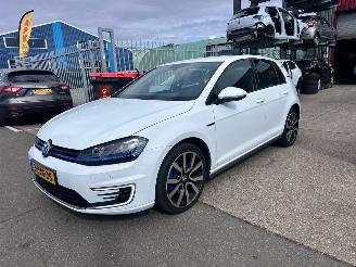 Schadeauto Volkswagen Golf 1.4 GTE / DSG / TSI / 2014/11