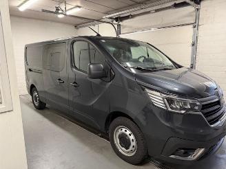 Schadeauto Renault Trafic  2025/8