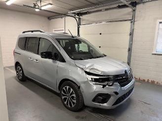 škoda osobní automobily Renault Kangoo  2025/3