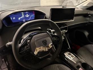 Peugeot 208  picture 9