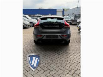 Volvo V-40 V40 (MV), Hatchback 5-drs, 2012 / 2019 2.0 D4 16V picture 4