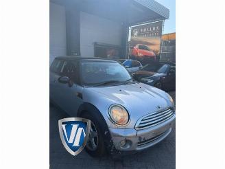 Salvage car Mini Cooper Mini (R56), Hatchback, 2006 / 2013 1.6 16V Cooper 2009/11