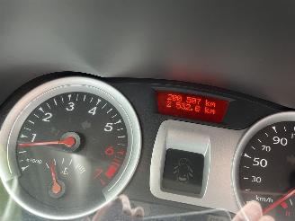Renault Clio 1.2 5drs picture 12