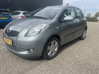 damaged passenger cars Toyota Yaris 1.3 aut. clima 2008/8