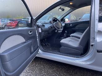 Renault Twingo 1.2 airco picture 11