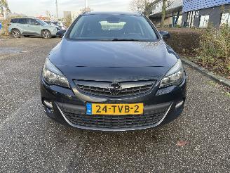 Opel Astra 1.4T picture 2