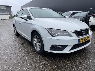 skadebil auto Seat Leon 1.6 tdi 85kw 2017/2