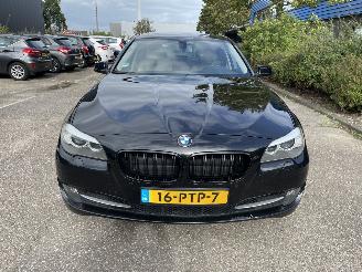 BMW 5-serie 528 high-exe sedan picture 4