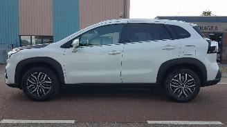 damaged passenger cars Suzuki S-Cross 1.4 BOOSTERJET HYBRID 2024/6