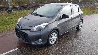 Toyota Yaris 1.5 FULL HYBRID DYNAMIC picture 13