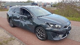 Kia Ceed 1.6GDi PHEV 77KW picture 8