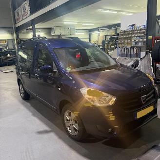 Voiture accidenté Dacia Dokker  2016/12