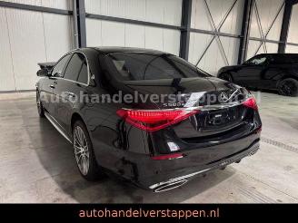 krockskadad bil auto Mercedes S-klasse  2021/12