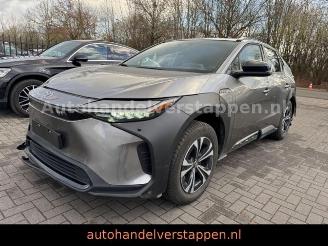 skadebil auto Toyota bZ4X 71,4 kWh Dynamic Business 2024/6