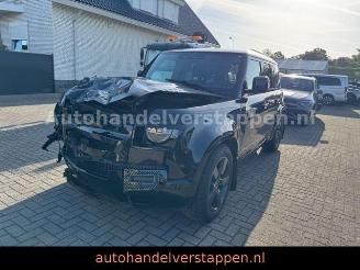 Land Rover Defender 110 D250 3.0L X-Dynamic SE Pano BLACK P picture 9