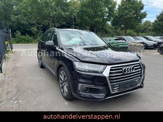 krockskadad bil auto Audi Q7 3.0 TDI E-tron Quattro Bose 2017/2