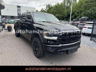 Schadeauto Dodge Ram 1500 Laie Night Pano AirSUS 2021/12