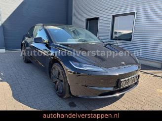 Vaurioauto  passenger cars Tesla Model 3 RWD 208kW Highland Pano Full CAM 2025/9