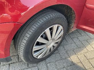 Volkswagen Touran Benzine Airco picture 22