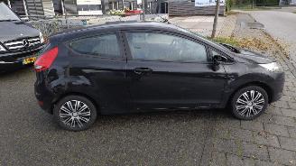 Ford Fiesta 1.25 limited  benzine airco picture 10