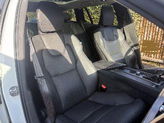Volvo V-60 R-DESIGN 2.0 D MOMENTUM-LEER-PANO-AUTOMAAT-150PK-BOM VOL picture 22