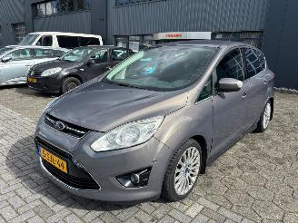 damaged passenger cars Ford C-Max C-Max 1.0 2013/10