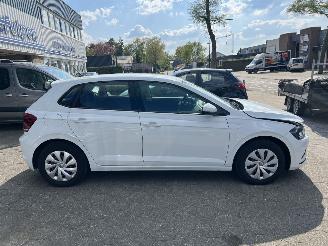 Volkswagen Polo 1.0 MPI Comfortline picture 8