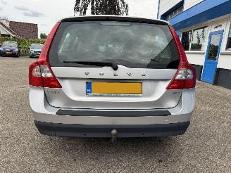 Volvo V-70 2.5 T   AUTOMAAT picture 7