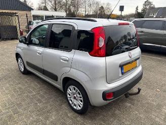skadebil auto Fiat Panda 0.9 Twinair Lounge airco 2013/1